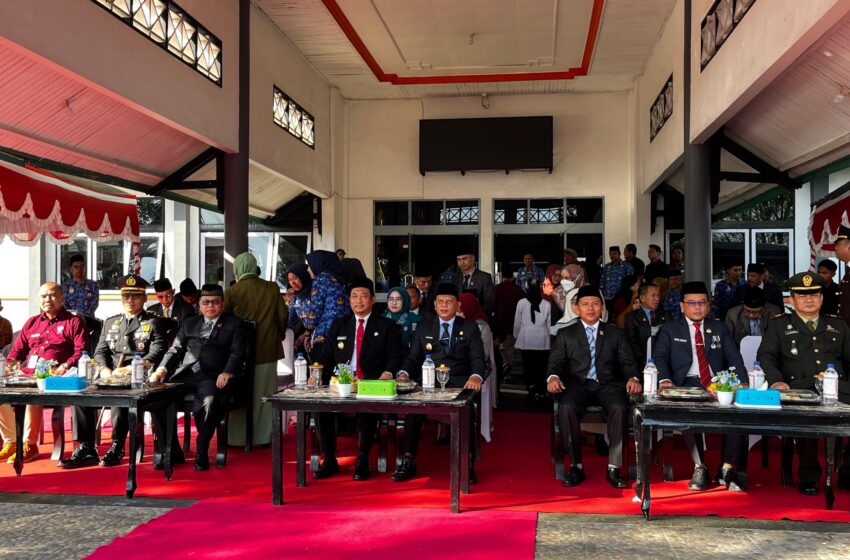 Upacara Bendera Tandai Hardiknas di Pemkab Sukamara