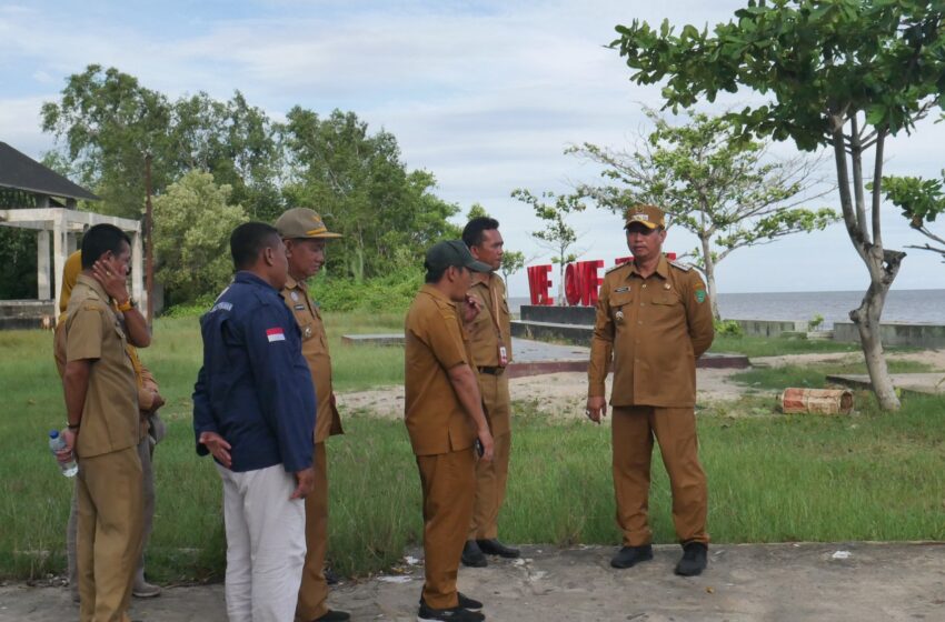 Bupati Sukamara meninjau lokasi rencana pembangunan SPBN di Kecamatan Jelai.