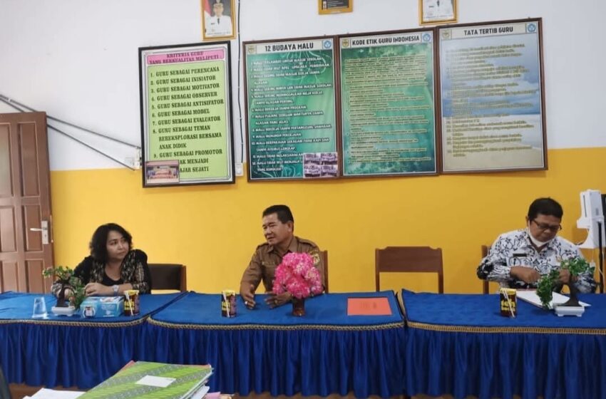  Evaluasi Kepala Sekolah yang Tidak Serius Bekerja