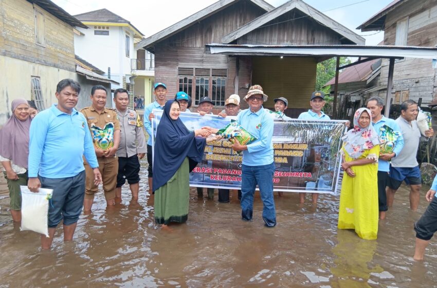  Koperasi Padang Makmur Sejahtera Kembali Serahkan Salurkan Bantuan ke Warga Terdampak Banjir