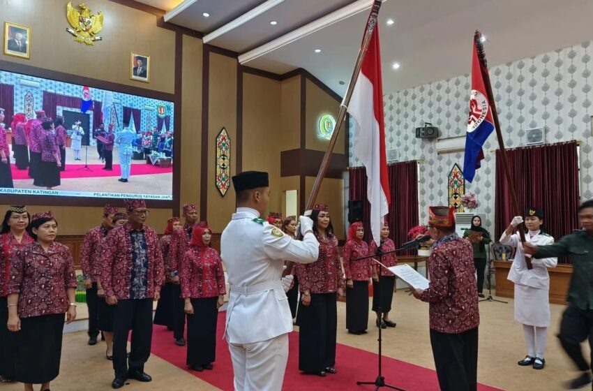  Di Ruang Rapat Paripurna Katingan, Pengurus YJI 2025/2030 Dilantik