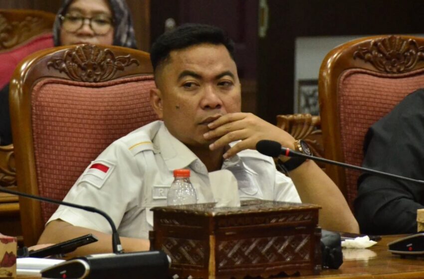  Sekretaris Fraksi Golkar Soroti RAPBD 2026